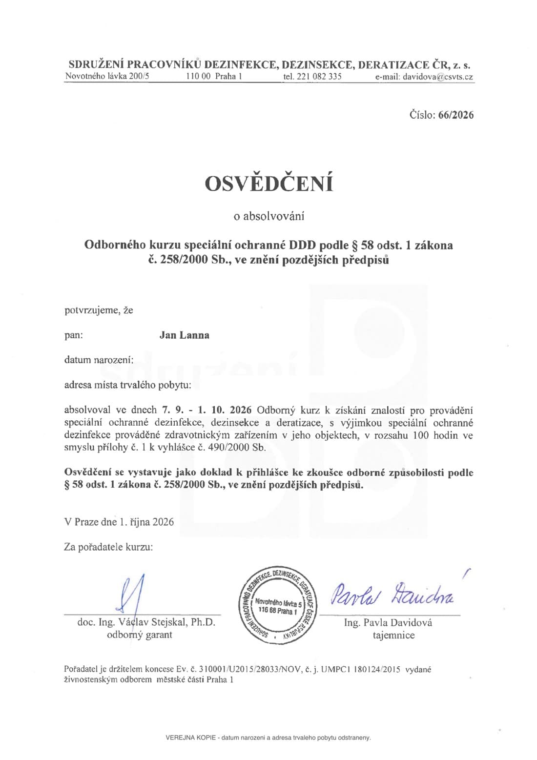 Veřejná kopie osvědčení Jana Lanny o absolvování odborného kurzu DDD; datum narození a adresa trvalého pobytu jsou odstraněné.